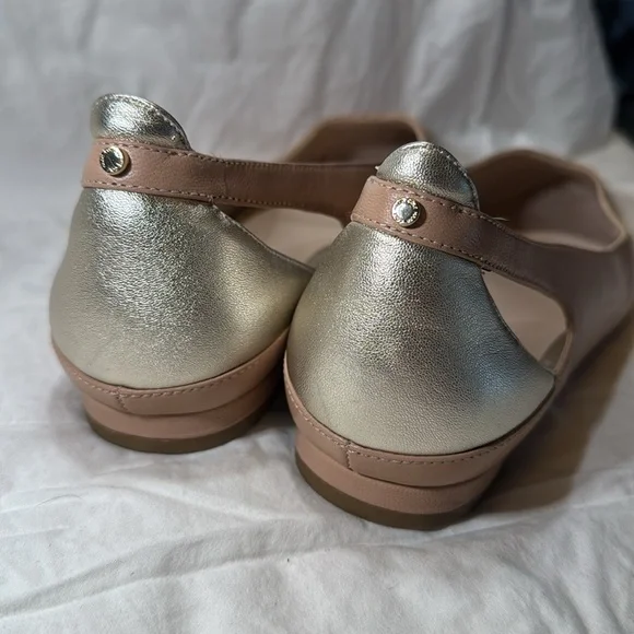 Cole Haan Tan & Gold Leather Flats - women’s size 9 - Picture 3 of 6
